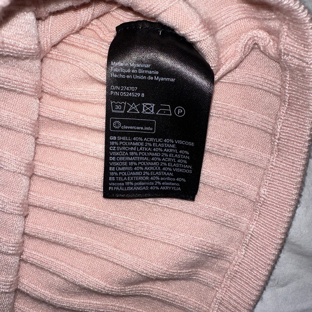 H&M / Ribbed Tank Top - Picture 3 of 4